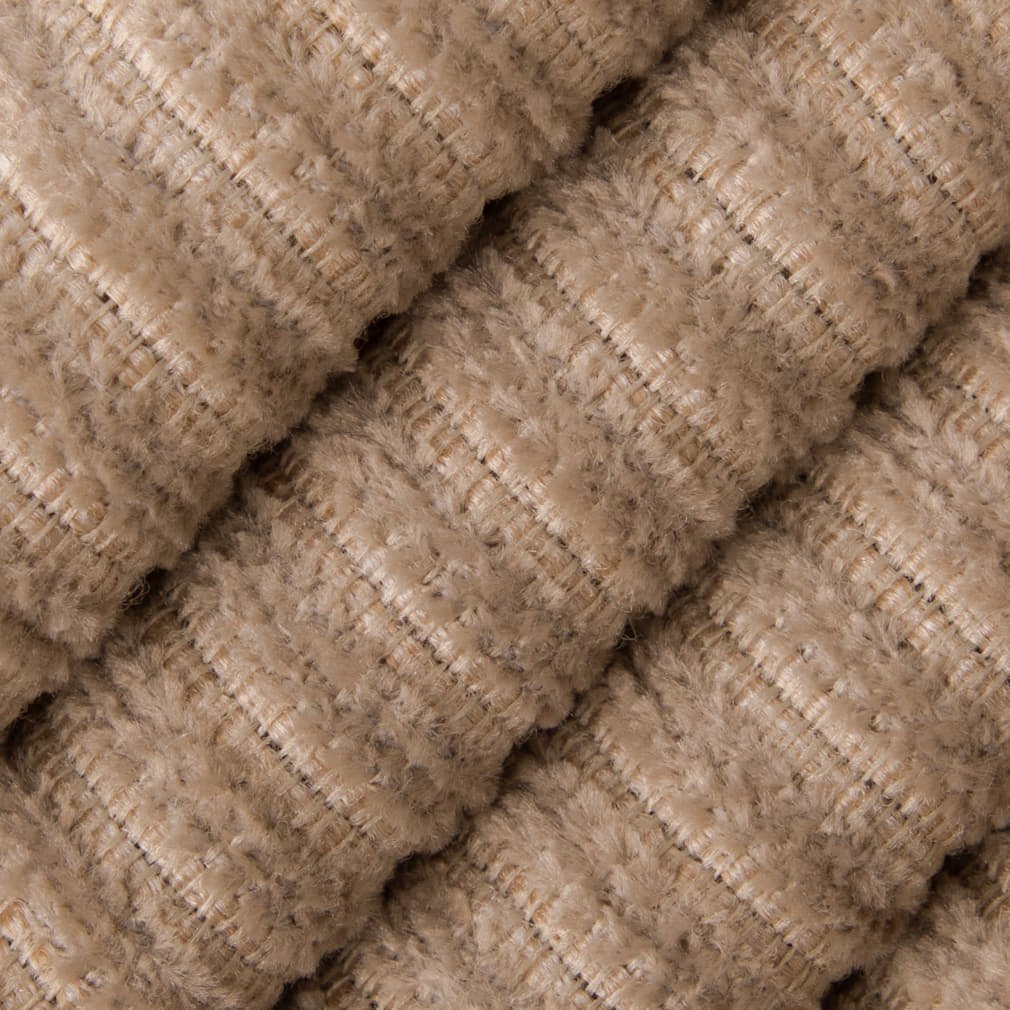 Nyra Raffia