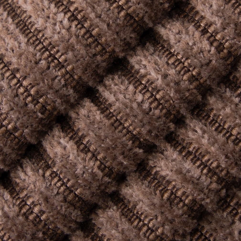 Nyra Walnut