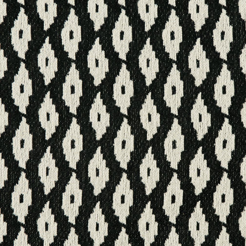 Vicini Tuxedo